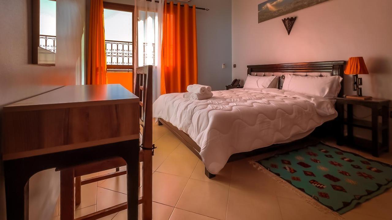 Hotel Rayyan L 'Escale วาร์ซาเซต ภายนอก รูปภาพ